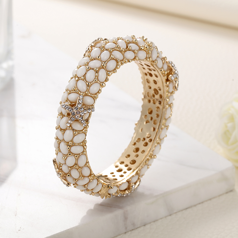 Sally's Paradise Christmas gif - огляд і ціна Paradise Jewelry & Watches Llc Photos